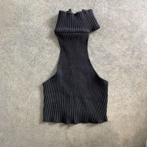 ARE.YOU.AM.I cropped shirt